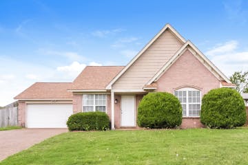 4141 Shadow Ridge Dr Horn Lake, MS 38637